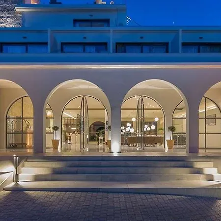 Golden Mare Hotel