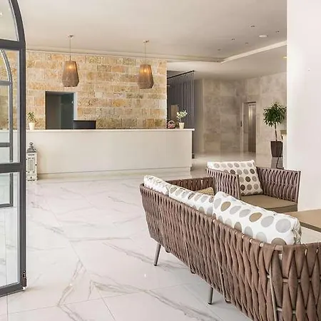 Golden Mare Отель